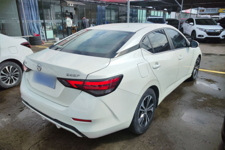 日产 轩逸 2021款 1.6L XL CVT悦享版车身外观7