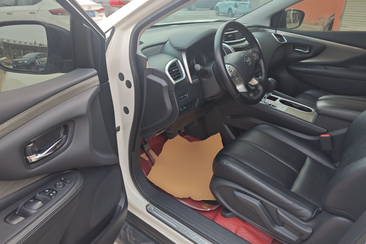 日产 楼兰 2021款 2.5L XE 两驱精英版中控内饰20