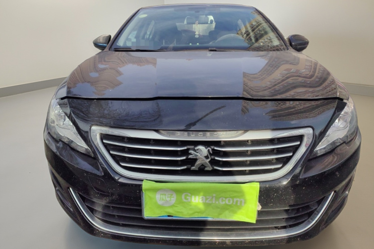 标致408 2015款 1.2T 自动豪华版车身外观2