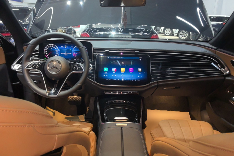 奔驰E级 2025款 E 260 L中控内饰12