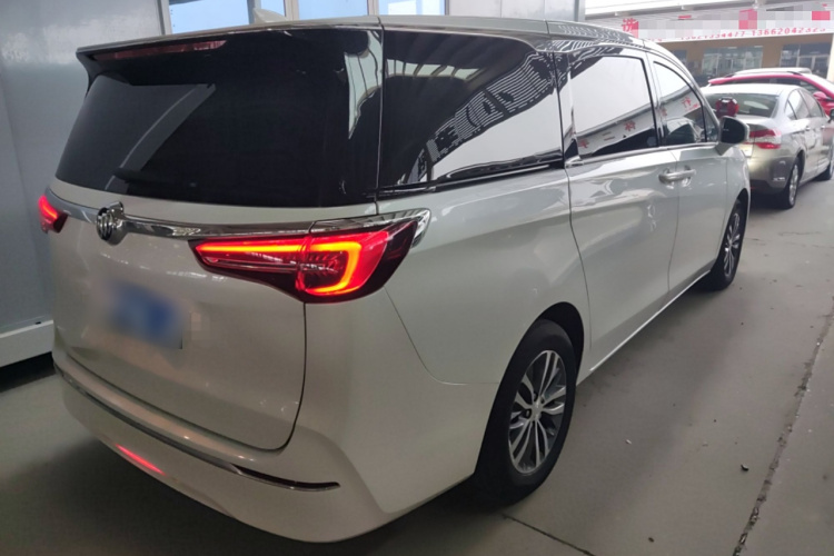 别克GL8 2022款 ES陆尊 653T 尊享型车身外观7