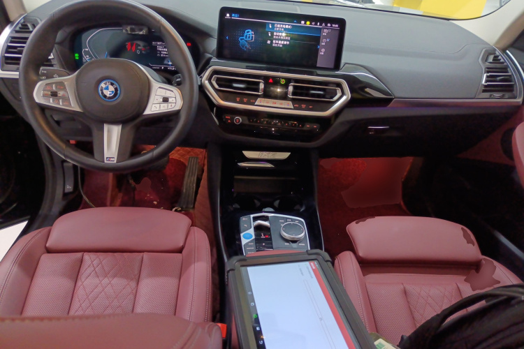 宝马iX3 2024款 领先型中控内饰12