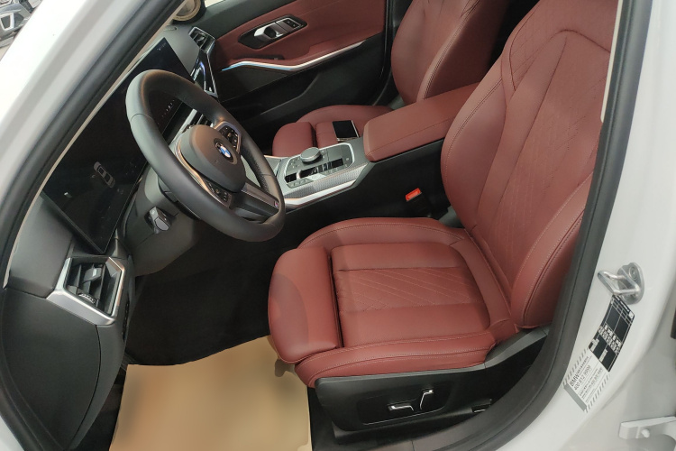 宝马3系 2024款 325Li M运动曜夜套装中控内饰19