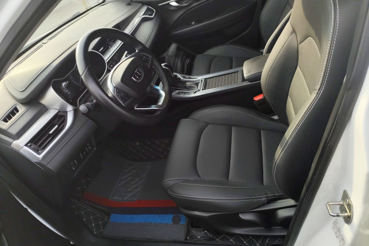 吉利汽车 帝豪 2019款 领军版 1.5L CVT豪华型 国VI中控内饰19