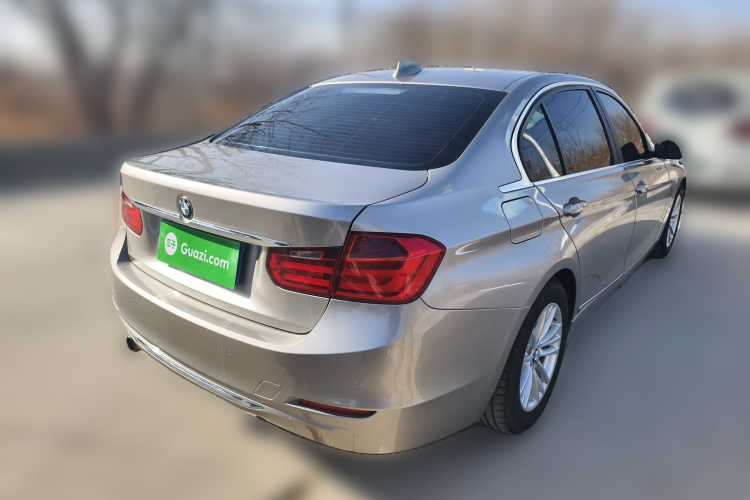 宝马3系 2015款 320Li 超悦版时尚型车身外观7