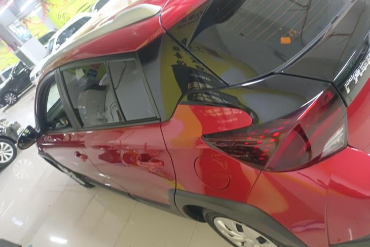 丰田 YARiS L 致炫 2020款 致炫X 1.5L CVT领先版车身外观6005