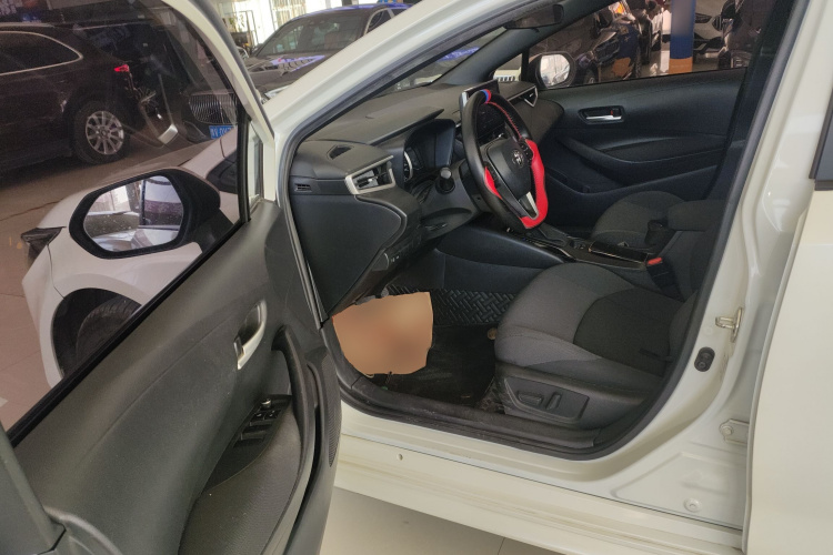 丰田 雷凌 2019款 185T CVT豪华版 国VI中控内饰7003