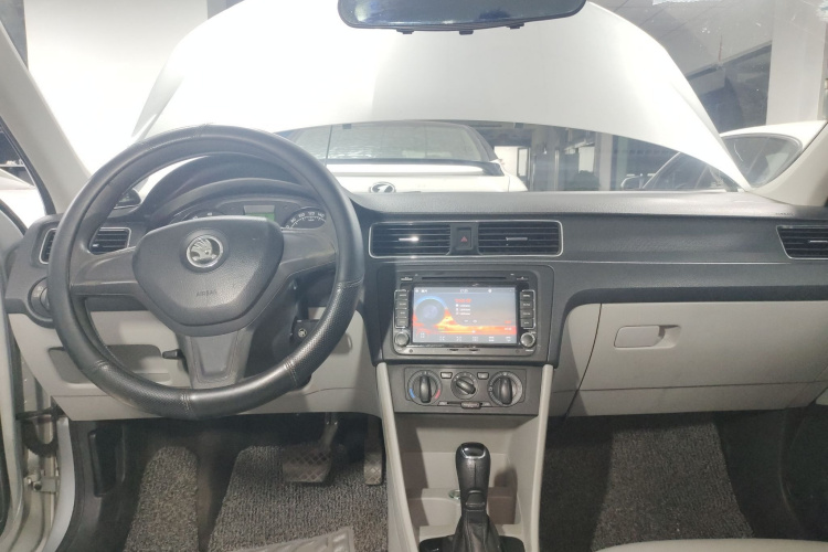 斯柯达 昕锐 2015款 1.6L 自动智选型中控内饰12