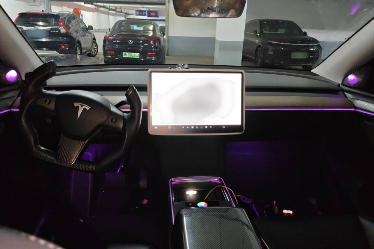 特斯拉 Model Y 2023款 后轮驱动版中控内饰7002