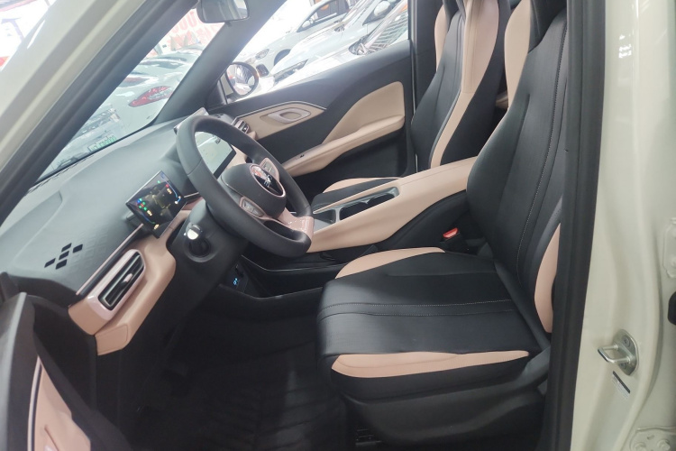 比亚迪 海鸥 2025款 305km 自由版中控内饰19