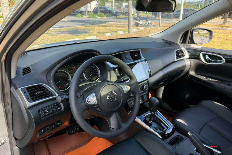 日产 轩逸 2022款 经典 1.6XL CVT豪华版中控内饰7005