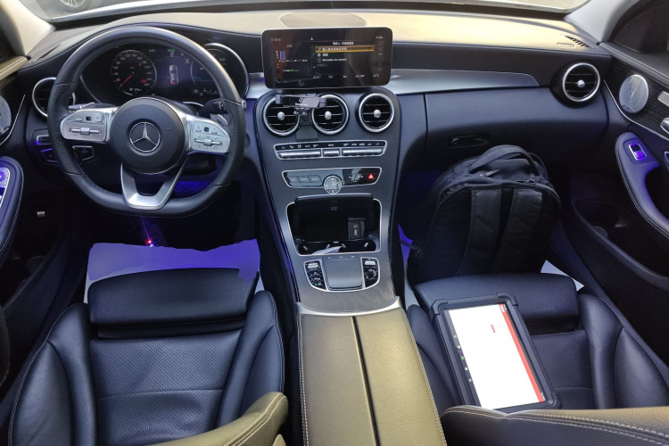 奔驰C级 2021款 C 260 L 运动星耀臻藏版中控内饰12