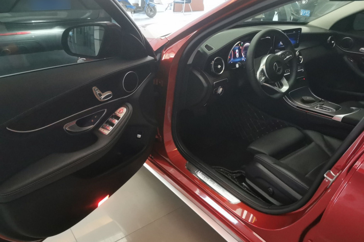 奔驰C级 2020款 改款 C 200 L 时尚型运动版中控内饰7003