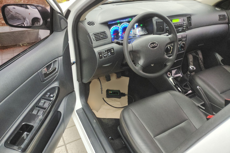 比亚迪F3 2020款 1.5L 手动经典型中控内饰7003