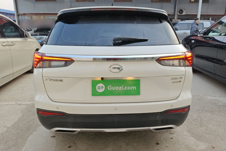 广汽传祺 传祺GS4 2021款 270T 手动舒适版车身外观6