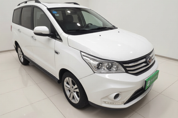 北汽幻速H3 2016款 H3F 1.5L 手动尊贵型车身外观3