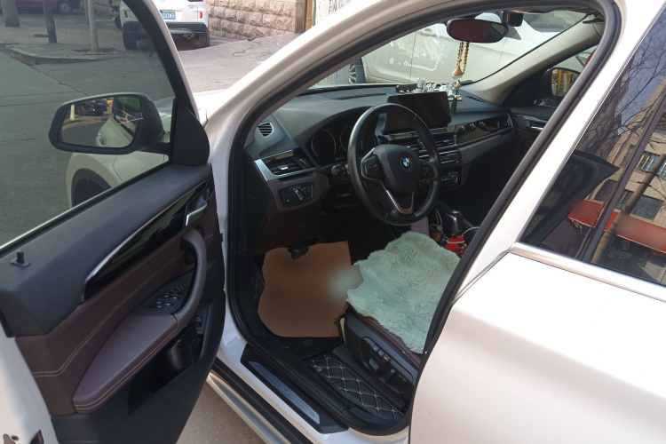 宝马X1新能源 2020款 xDrive30Le 尊享型中控内饰20