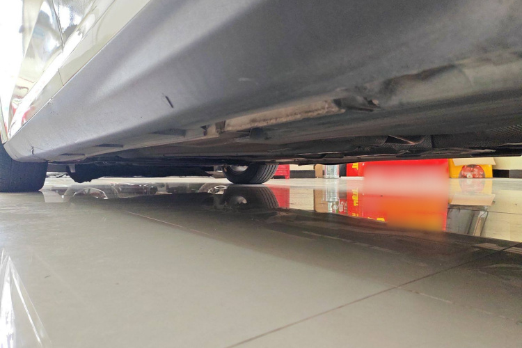 福特 福克斯 2018款 三厢经典 1.6L 自动舒适型智行版局部细节9002