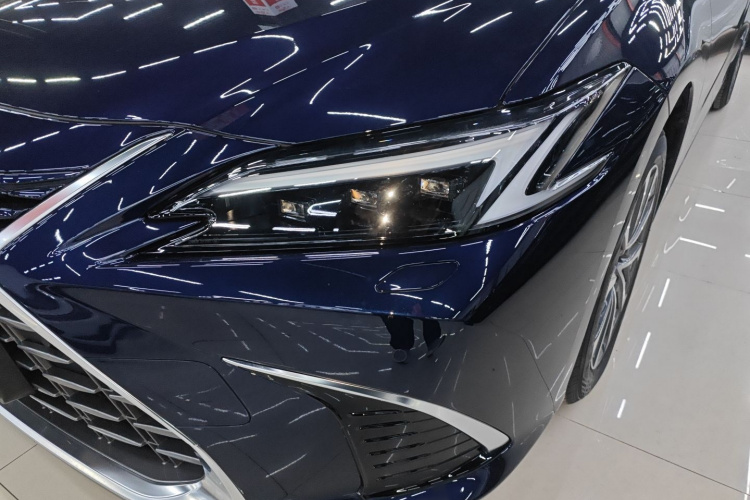 雷克萨斯ES 2025款 200 臻享版局部细节36