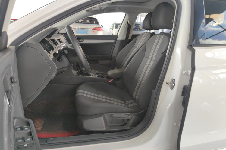 大众 凌渡 2018款 230TSI DSG风尚版局部细节19