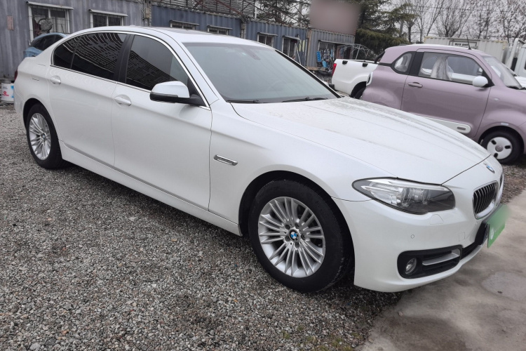宝马5系 2014款 525Li 领先型车身外观3