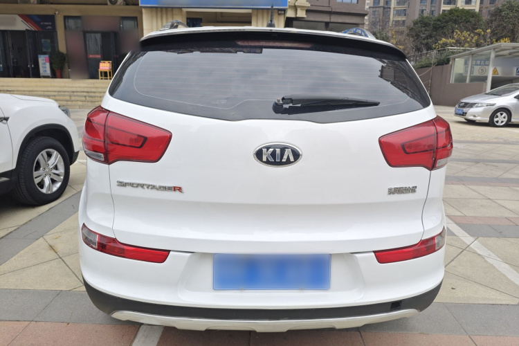 起亚 智跑 2016款 2.0L 手动两驱版GL车身外观6