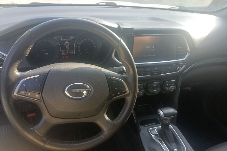 广汽传祺 传祺GS4 2015款 200T G-DCT豪华版中控内饰12