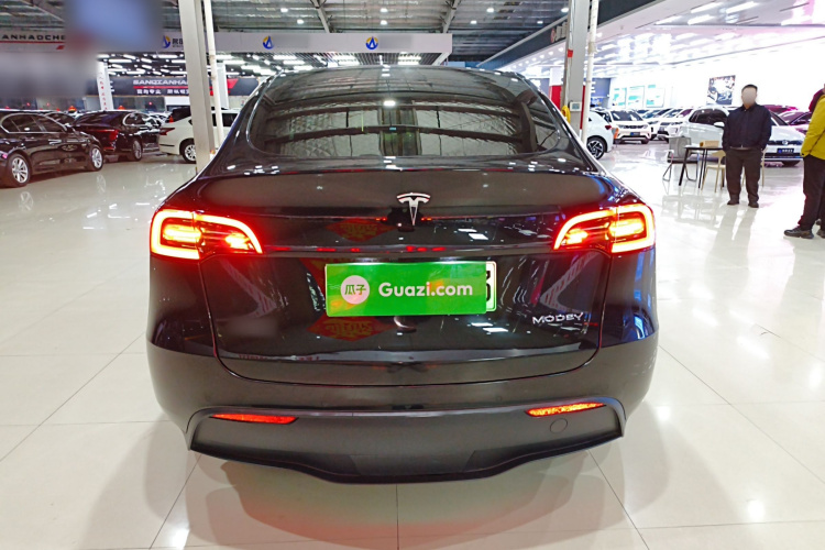 特斯拉 Model Y 2022款 后轮驱动版车身外观6004