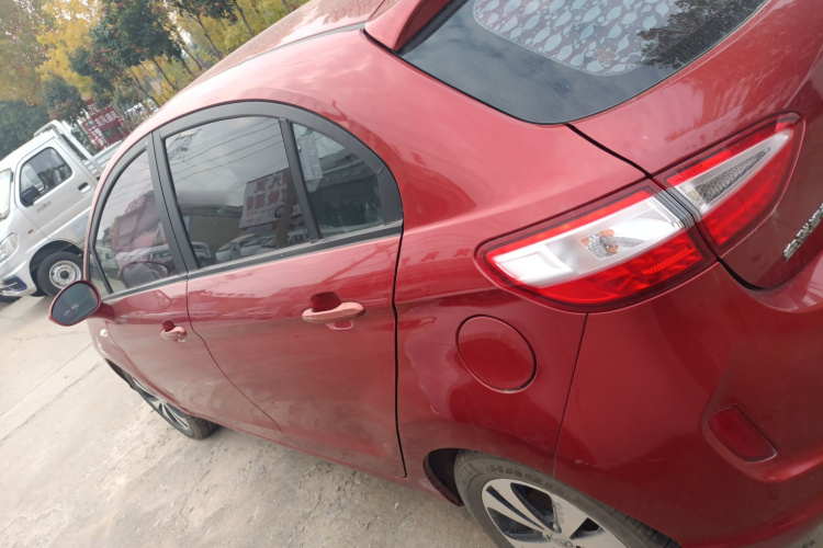 凯翼C3R 2015款 1.5L 手动黄钻版车身外观6003