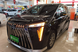 广汽传祺 传祺M8 2023款 宗师系列 400T 至尊版