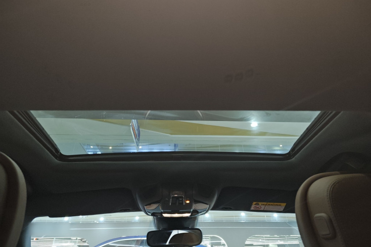 玛莎拉蒂 Ghibli 2022款 2.0T GT锋芒版中控内饰22