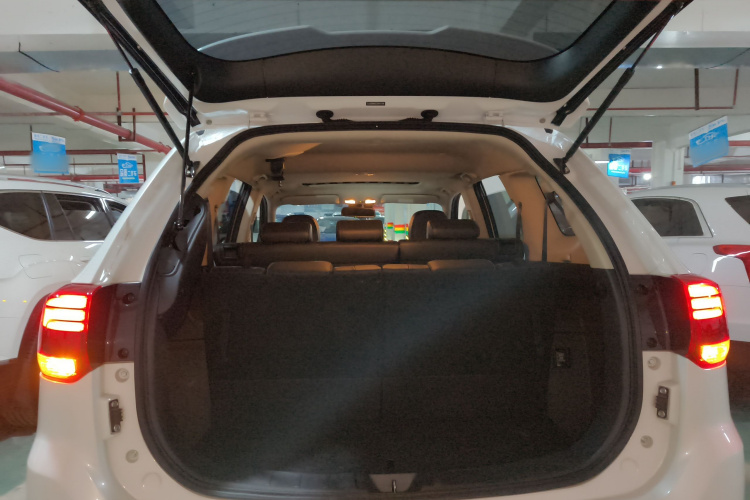 三菱 欧蓝德 2020款 2.4L 四驱致享版 7座局部细节23