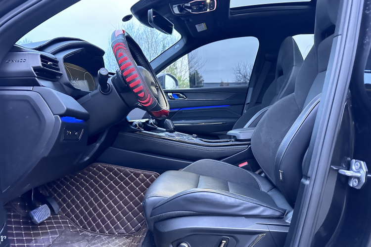 领克01 2021款 2.0TD 四驱暗夜版中控内饰7008