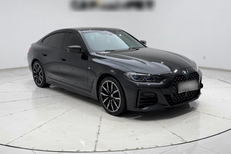 宝马4系 2022款 425i Gran Coupe M运动曜夜套装车身外观6002