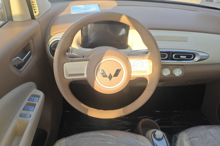 五菱汽车 宏光MINIEV 2025款 四门版 进阶款中控内饰13