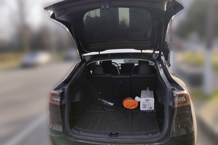 特斯拉 Model Y 2023款 后轮驱动版局部细节23