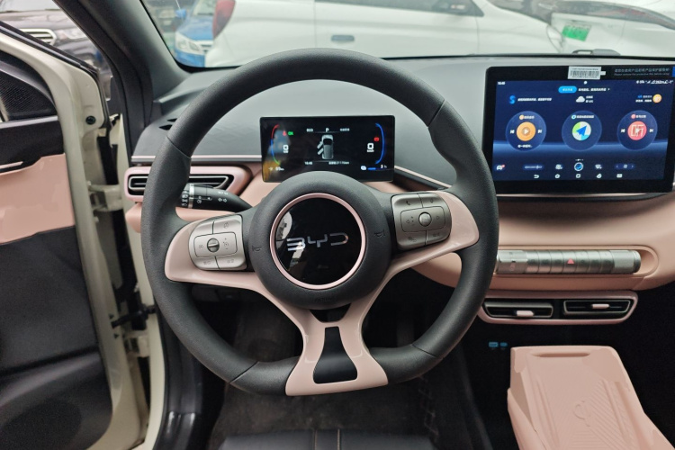 比亚迪 海鸥 2024款 荣耀版 305km 活力版中控内饰13