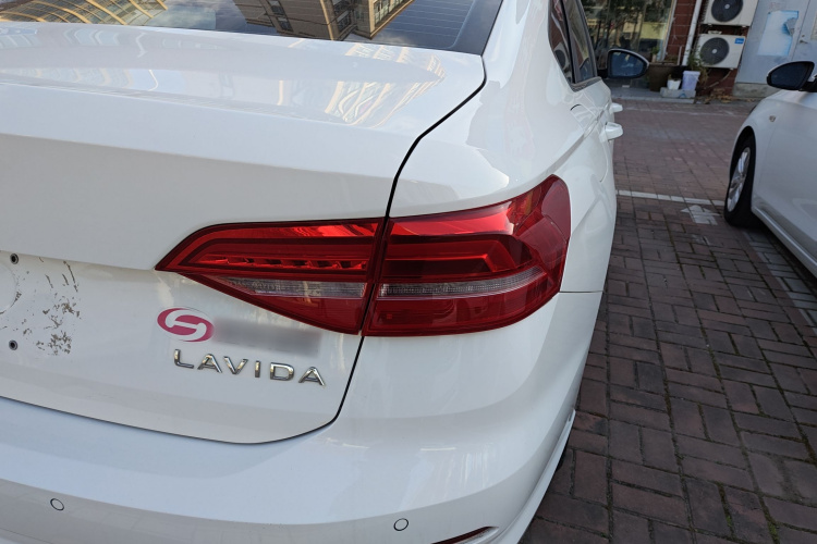 大众 朗逸 2021款 1.5L 自动舒适版车身外观9