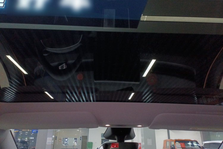 特斯拉 Model Y 2025款 后轮驱动版局部细节22