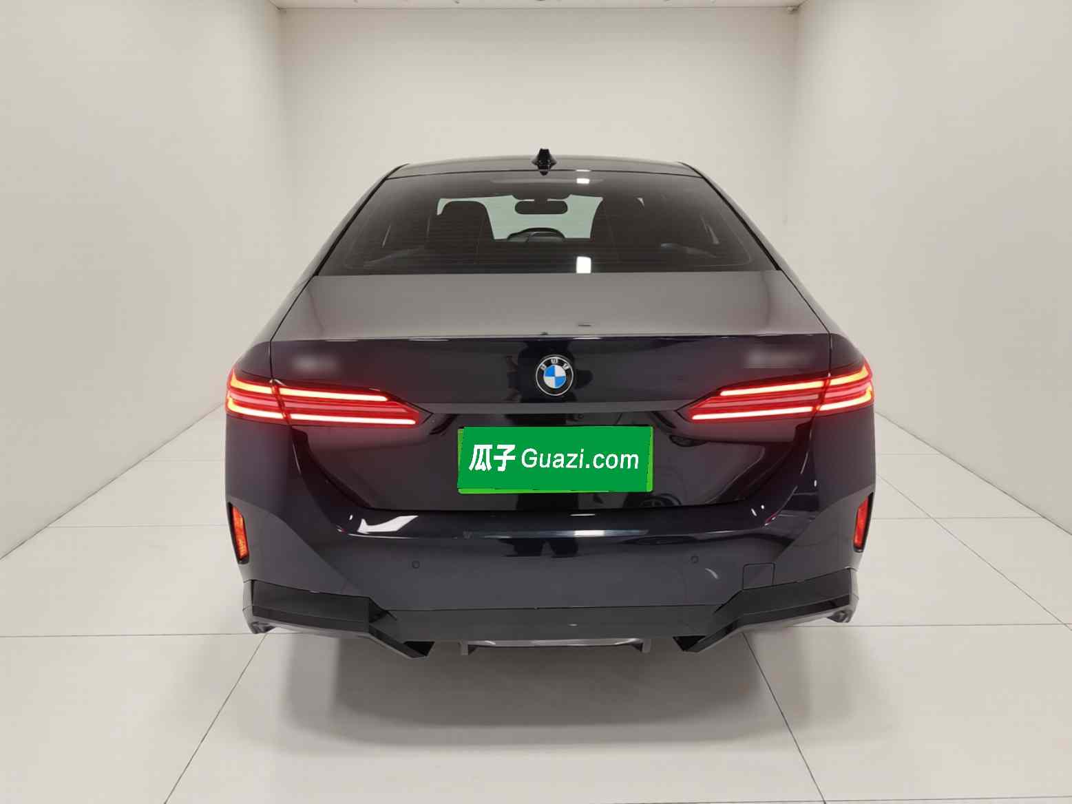 宝马5系 2025款 530Li 领先型 M运动套装(4)