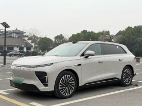 星途 星纪元 ET 2024款 增程 240 Ultra四驱