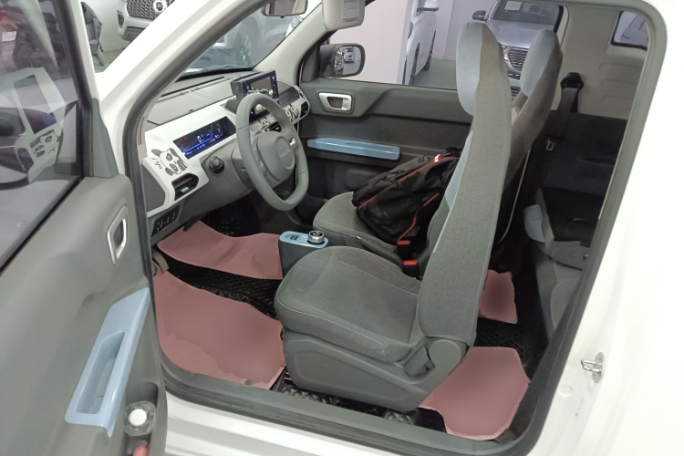 吉利银河 2024款 熊猫mini 200km 龙腾PRO版中控内饰20