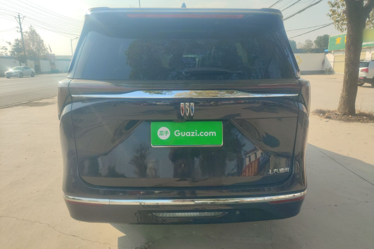 别克GL8 2025款 陆尊 尊享版车身外观6