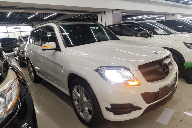 奔驰GLK级 2014款 GLK 200 标准型车身外观3