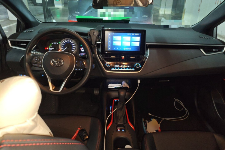 丰田 雷凌 2021款 双擎 1.8H E-CVT运动版中控内饰12