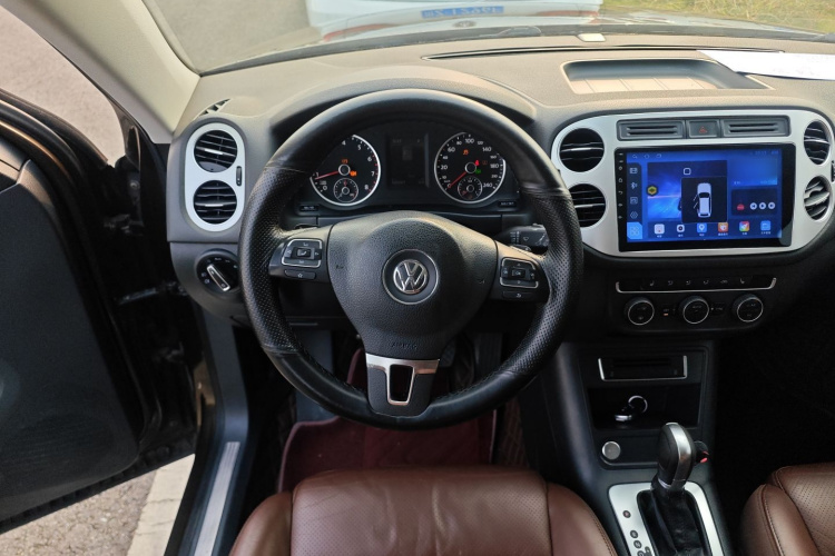 大众 途观 2015款 1.8TSI 自动两驱豪华型中控内饰13