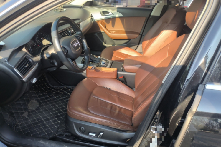 奥迪A6L 2018款 35 TFSI 典藏版中控内饰19