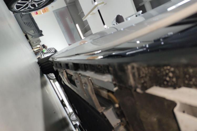 鸿蒙智行 智界R7 2025款 增程 331km Ultra局部细节9002