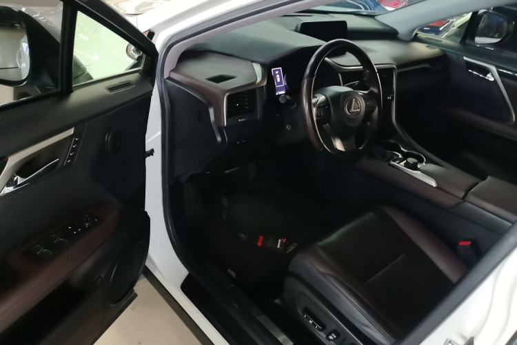 雷克萨斯RX 2016款 450h 四驱典雅版中控内饰20