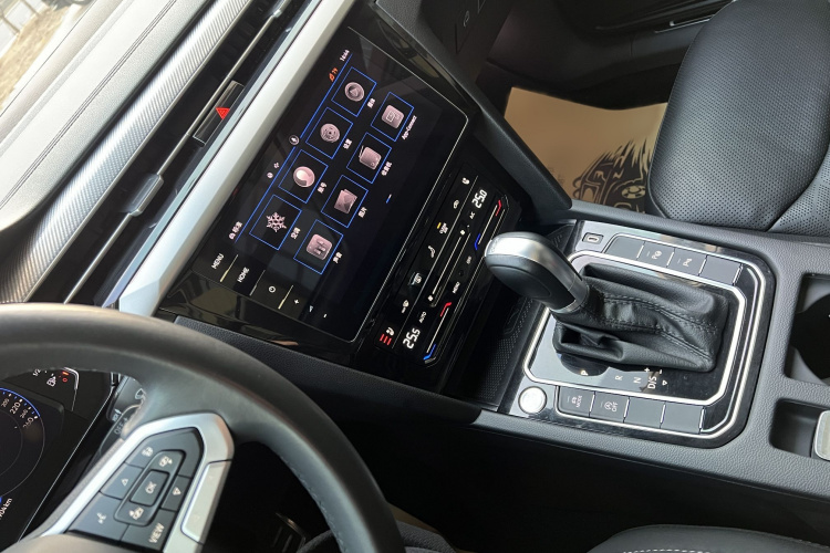 一汽-大众CC 2021款 猎装车 380TSI 猎心版中控内饰7013